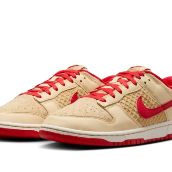 Nike Dunk Low Retro SE Strawberry Waffle Men’s Sneakers - Picture 3 of 12